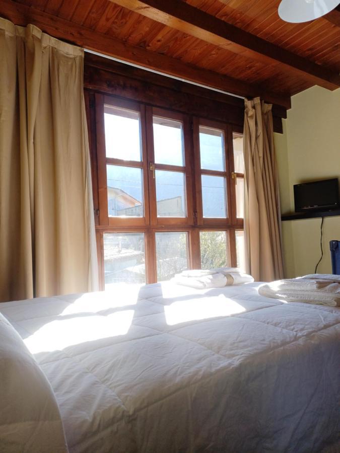 El Collau Villa ยาเนส ภายนอก รูปภาพ